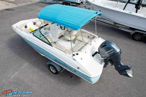 Nauticstar 203DC-SPORT-DECK image