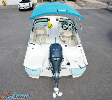 Nauticstar 203DC-SPORT-DECK image