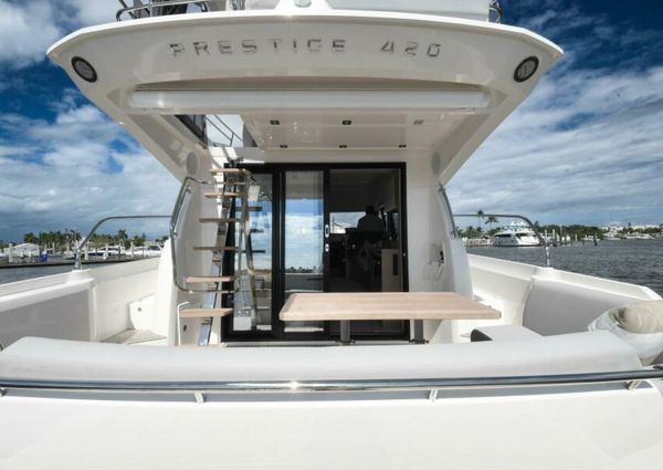 Prestige 420 Flybridge image