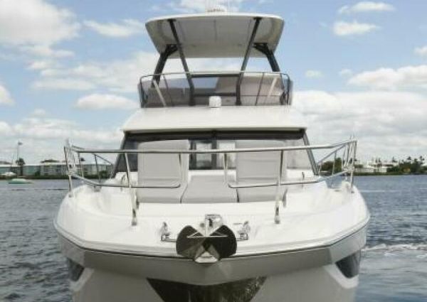 Prestige 420 Flybridge image