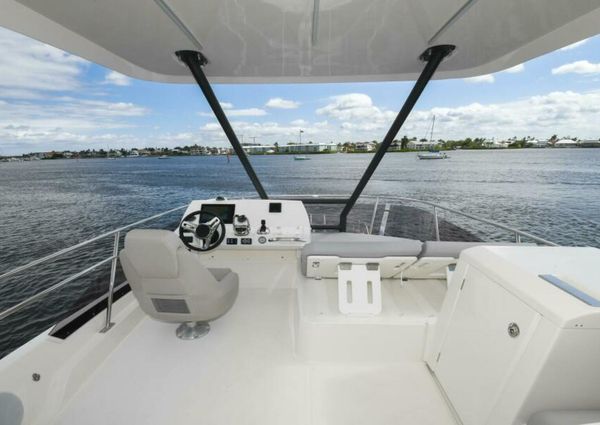 Prestige 420 Flybridge image