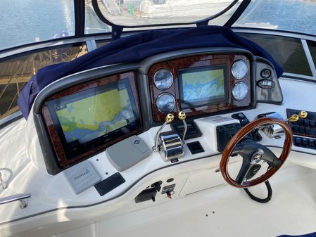 Sea Ray 420 Sedan Bridge image