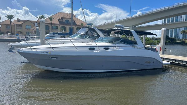 Rinker 340 Fiesta Vee 