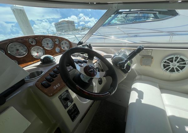 Rinker 340-FIESTA-VEE image