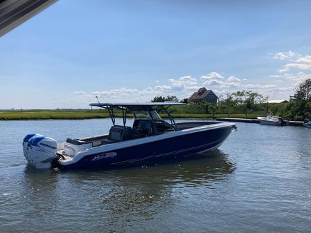 Nor-Tech 340 Sport Center Console image