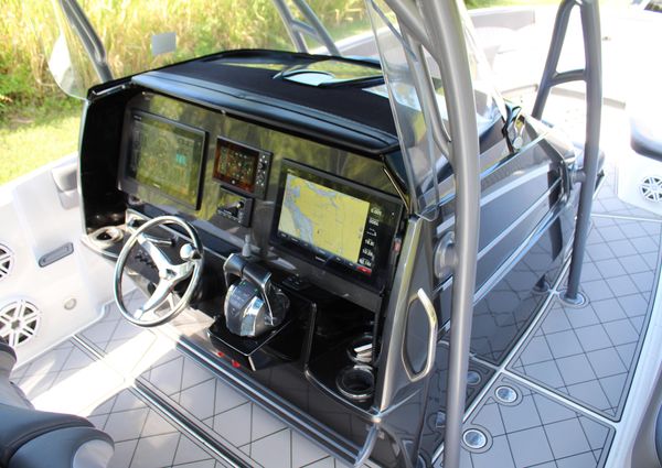 Nor-tech 340-SPORT-CENTER-CONSOLE image