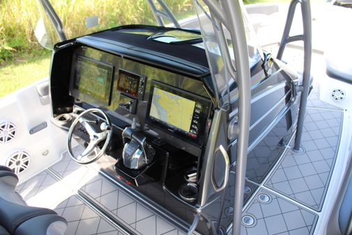 Nor-Tech 340 Sport Center Console image