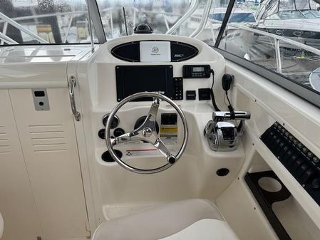 Boston-whaler 255-CONQUEST image