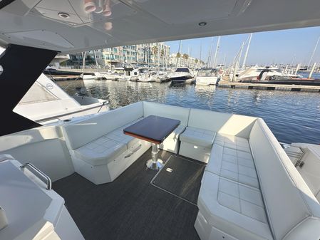 Cruisers Yachts 390 Express Coupe image