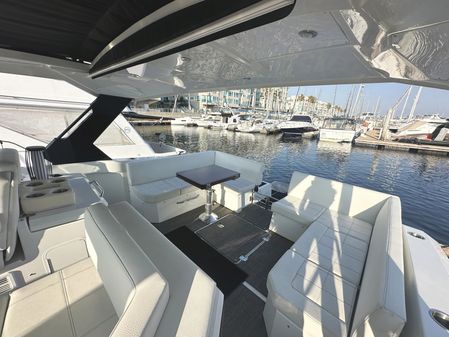 Cruisers Yachts 390 Express Coupe image