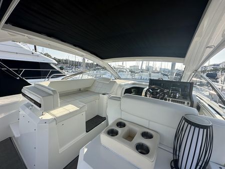 Cruisers Yachts 390 Express Coupe image