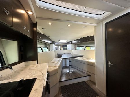 Cruisers Yachts 390 Express Coupe image