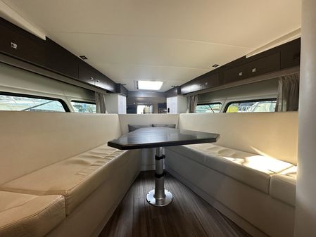 Cruisers Yachts 390 Express Coupe image