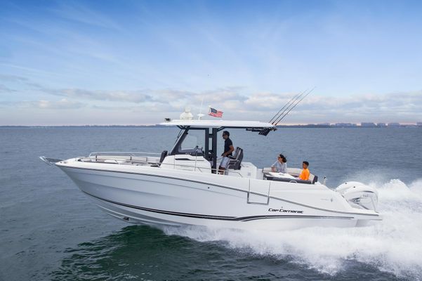 Jeanneau 10.5 Center Console - main image