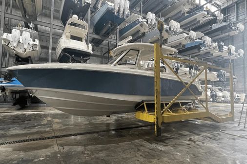 Boston Whaler 350 Realm image