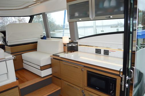 Tiara Yachts C49 Coupe image