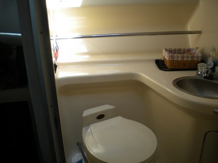 Sea Ray 330 Sundancer image