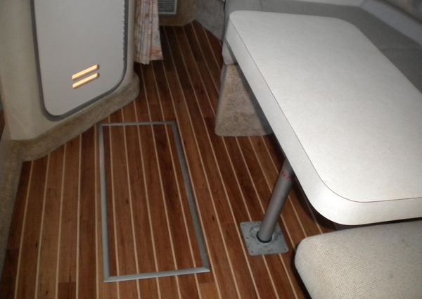 Sea Ray 330 Sundancer image