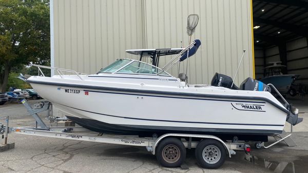 Boston Whaler 21 Ventura 