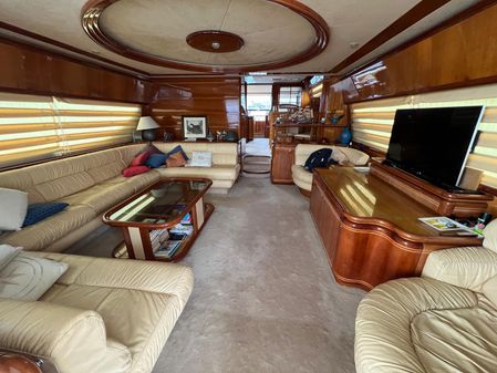 Ferretti Yachts 810 image