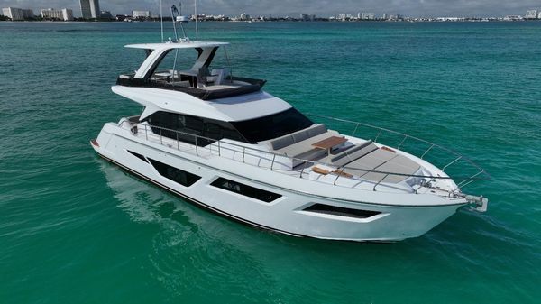 Ferretti Yachts 580 