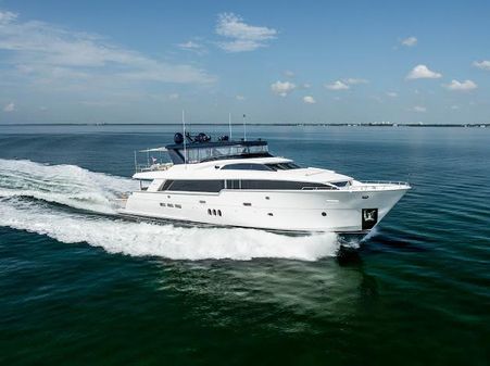 Hatteras 100 Raised Pilothouse image