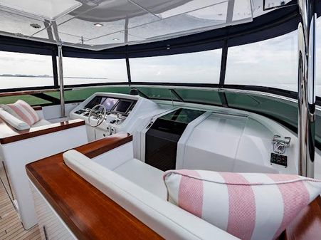 Hatteras 100 Raised Pilothouse image