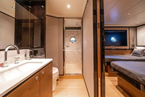 Absolute Navetta 68 image