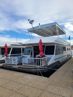 Fun Country Houseboat image