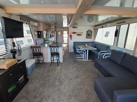 Fun Country Houseboat image