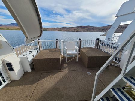 Fun Country Houseboat image