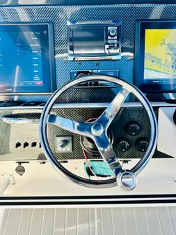 Nor-Tech 390 Sport Center Console image