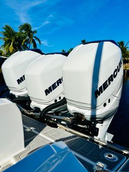 Nor-Tech 390 Sport Center Console image