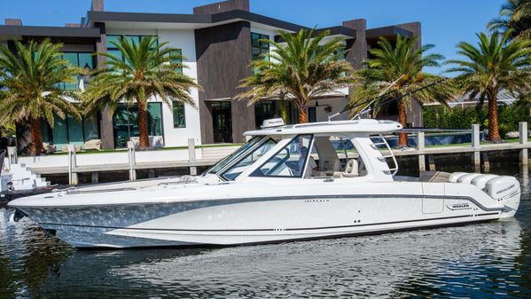 Boston Whaler 380 Realm image