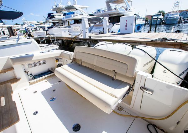 Boston Whaler 380 Realm image