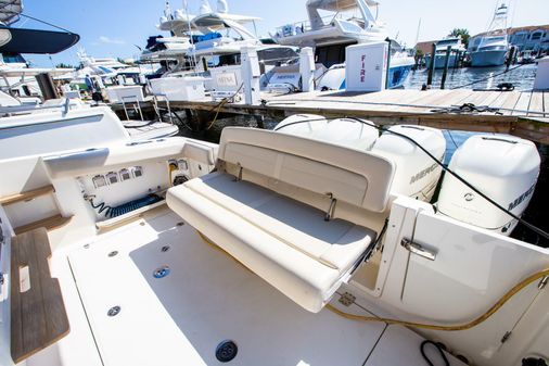 Boston Whaler 380 Realm image