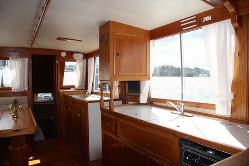 Grand Banks 42 Motoryacht image