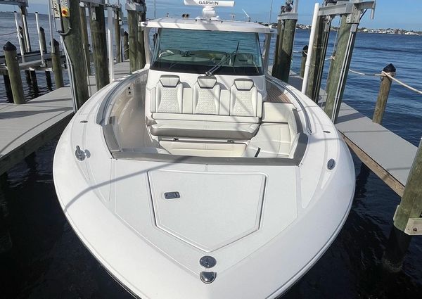 Tiara Yachts 43 LS image