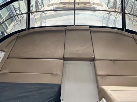 Sea Ray L590 Fly image