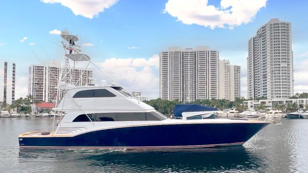 Sea Force IX Enclosed Flybridge 