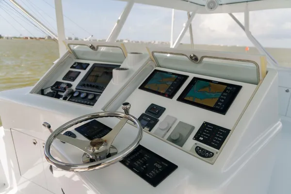 Blackwell 62 Convertible image