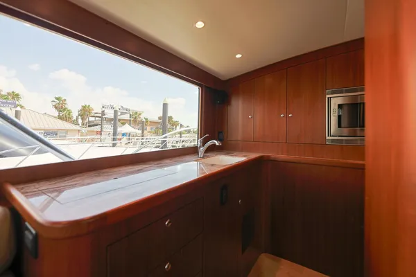 Blackwell 62 Convertible image