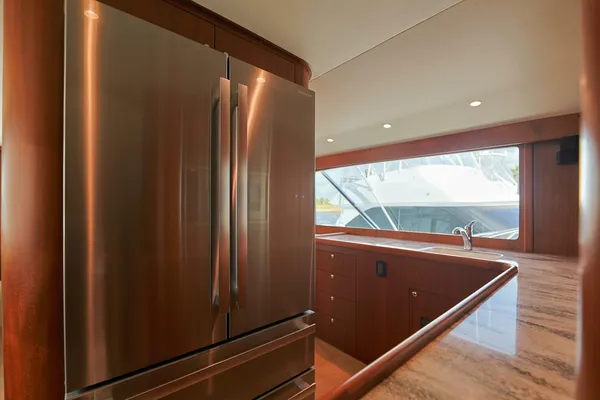 Blackwell 62 Convertible image