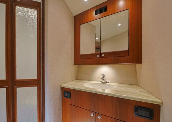 Blackwell 62 Convertible image