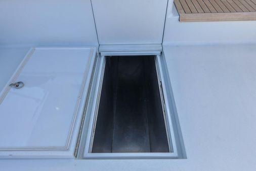 Blackwell 62 Convertible image