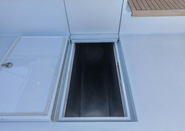 Blackwell 62 Convertible image