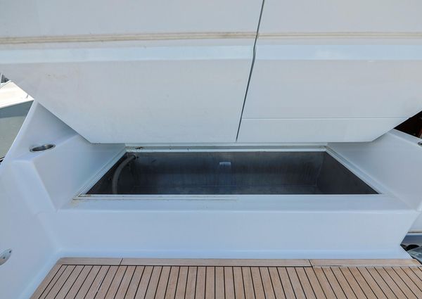 Blackwell 62 Convertible image