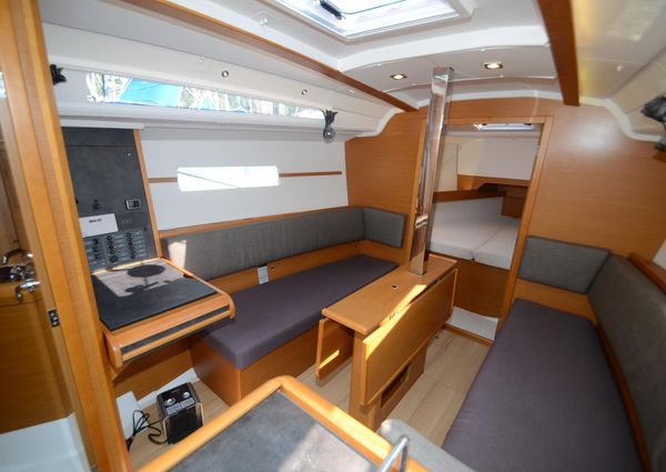 Jeanneau Sun Odyssey 349 image