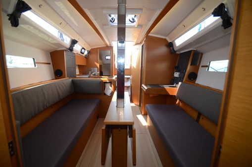 Jeanneau Sun Odyssey 349 image