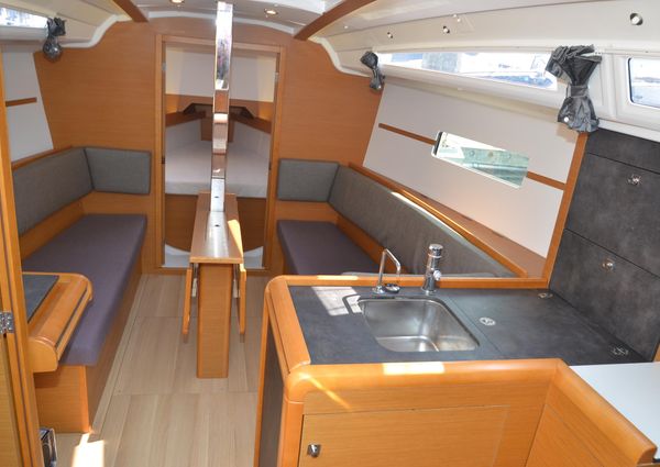 Jeanneau Sun Odyssey 349 image